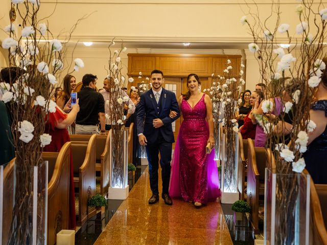 O casamento de Lucas e Vanessa em Osasco, São Paulo 33