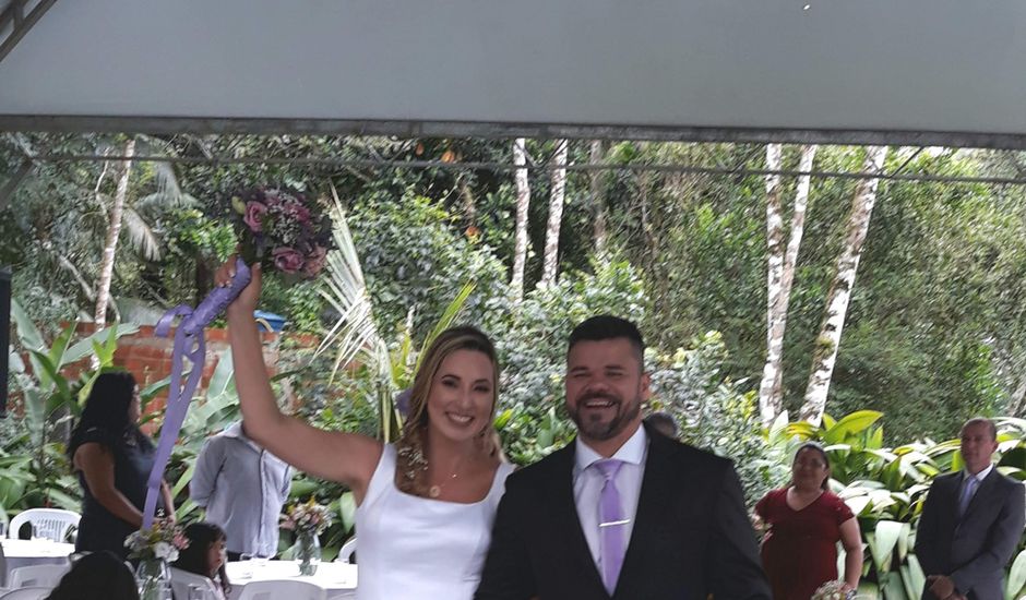 O casamento de Aluizío José Santos e Valéria Diniz Santos  em Caraguatatuba, São Paulo Estado
