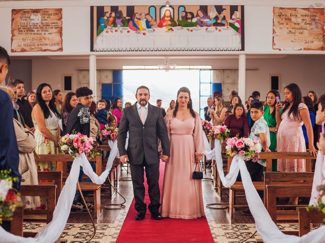 O casamento de Etelvinia e Bruno em Arantina, Minas Gerais 13