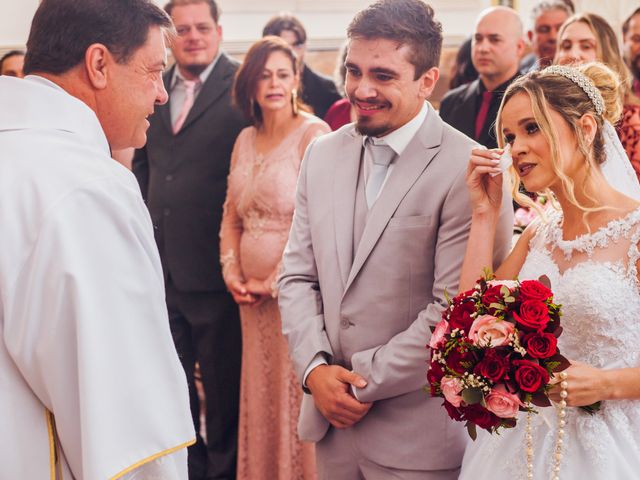 O casamento de Etelvinia e Bruno em Arantina, Minas Gerais 21