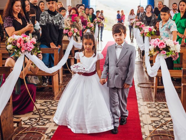 O casamento de Etelvinia e Bruno em Arantina, Minas Gerais 28