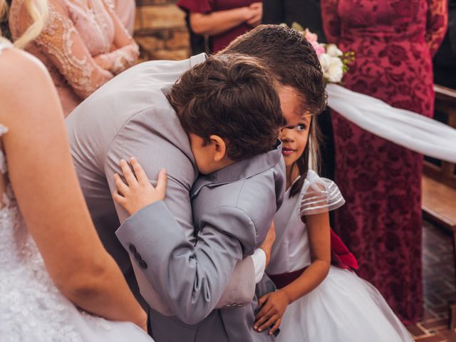 O casamento de Etelvinia e Bruno em Arantina, Minas Gerais 29