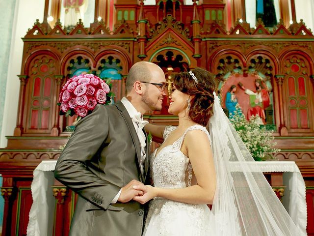 O casamento de Fabio e Charliza em Canelinha, Santa Catarina 11