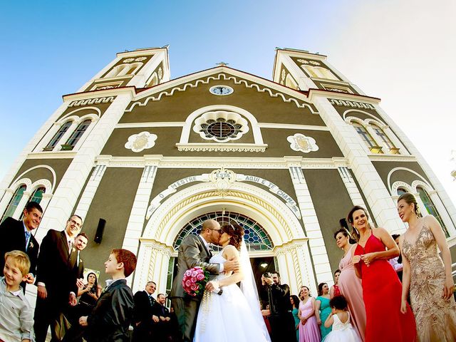 O casamento de Fabio e Charliza em Canelinha, Santa Catarina 13