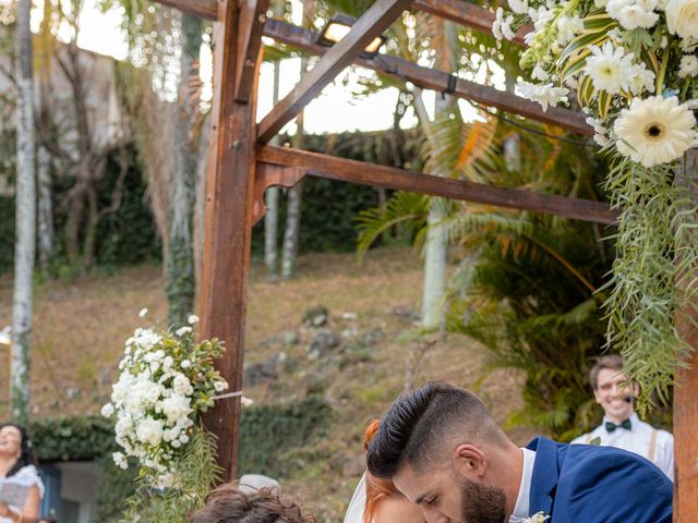 O casamento de Matheus e Yara em Belo Horizonte, Minas Gerais 36