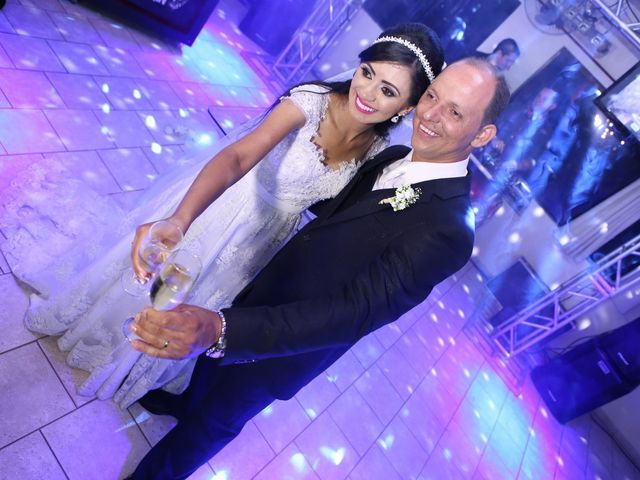 O casamento de Anderson e Juliana em Arapongas, Paraná 140