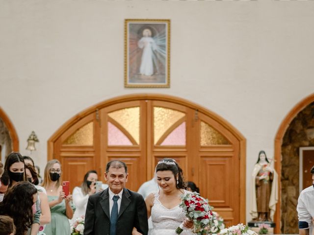 O casamento de Leonardo  e Regiane  em Porangaba, São Paulo Estado 9