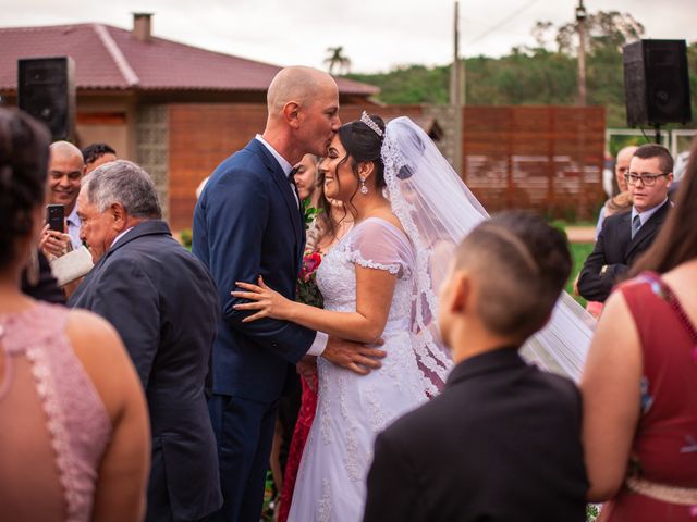 O casamento de Luciano e Alessandra em São José dos Pinhais, Paraná 15
