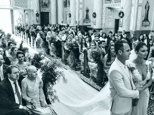 O casamento de Tércio e Marcella em Curitiba, Paraná 17