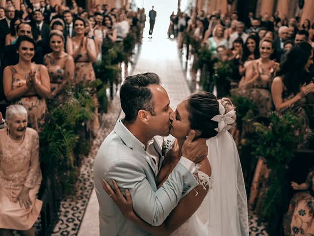 O casamento de Tércio e Marcella em Curitiba, Paraná 19