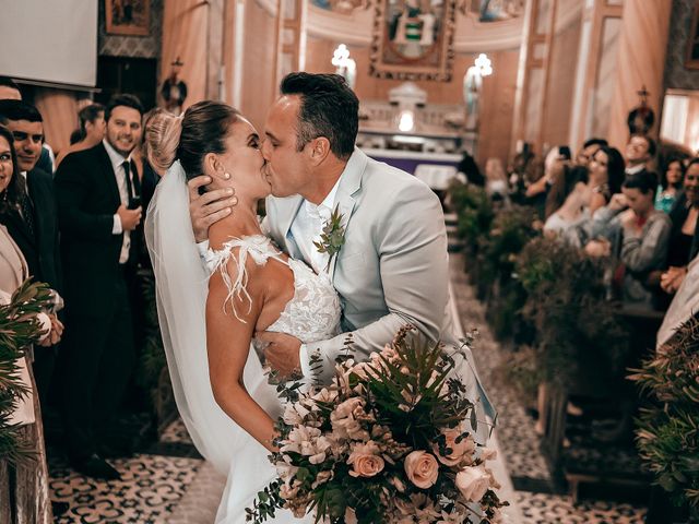 O casamento de Tércio e Marcella em Curitiba, Paraná 22