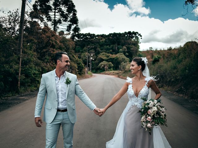 O casamento de Tércio e Marcella em Curitiba, Paraná 32