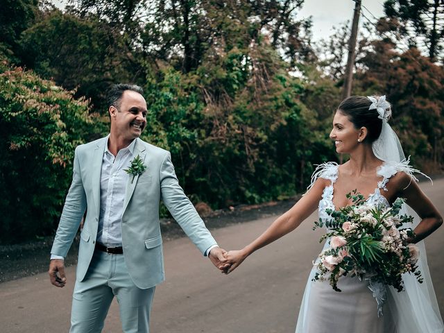 O casamento de Tércio e Marcella em Curitiba, Paraná 33