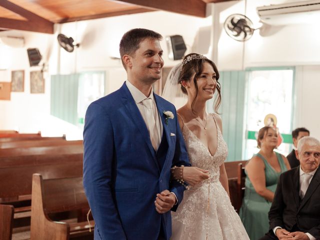 O casamento de Marcelo e Vanessa em Mata de São João, Bahia 23