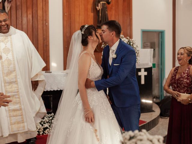 O casamento de Marcelo e Vanessa em Mata de São João, Bahia 30