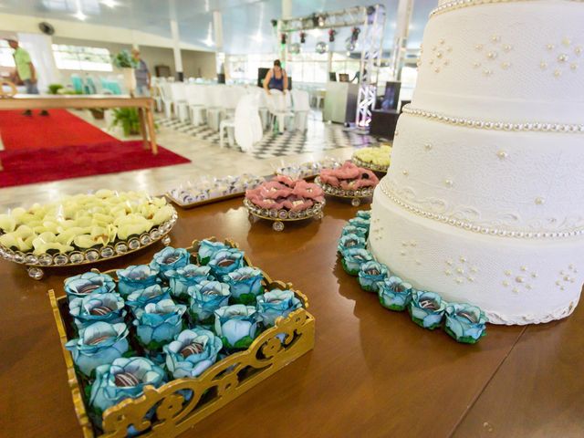 O casamento de Vitor e Queiline em Uberlândia, Minas Gerais 14