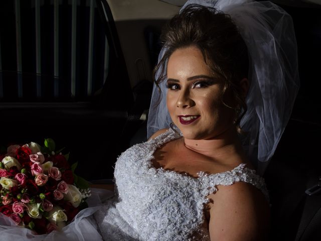 O casamento de Vitor e Queiline em Uberlândia, Minas Gerais 18