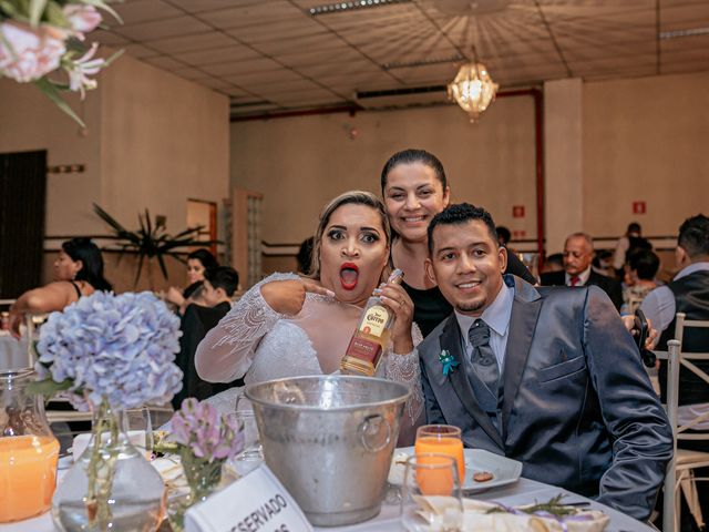 O casamento de Bruno e Michelle em Jandira, São Paulo Estado 45