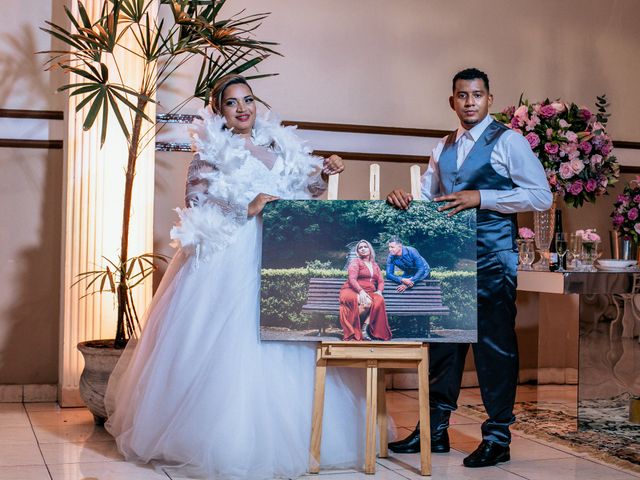 O casamento de Bruno e Michelle em Jandira, São Paulo Estado 54
