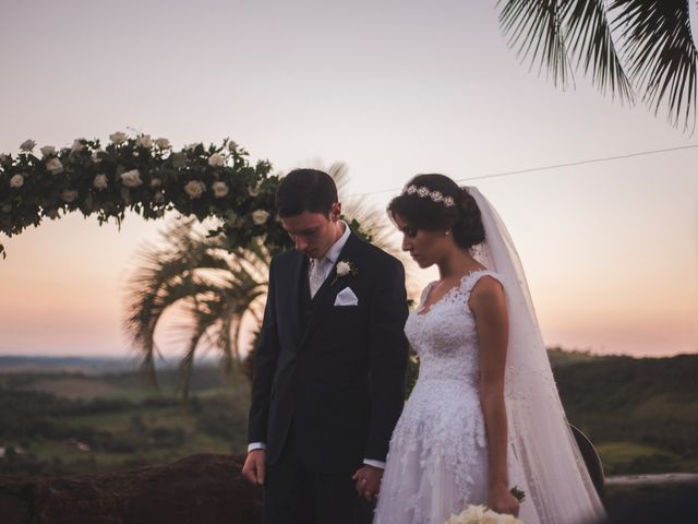 O casamento de Luke e Jaqueline em Londrina, Paraná 15