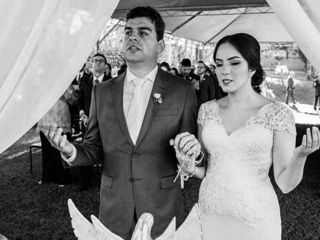 O casamento de Gil Paiva e Rebeca em Belo Horizonte, Minas Gerais 48