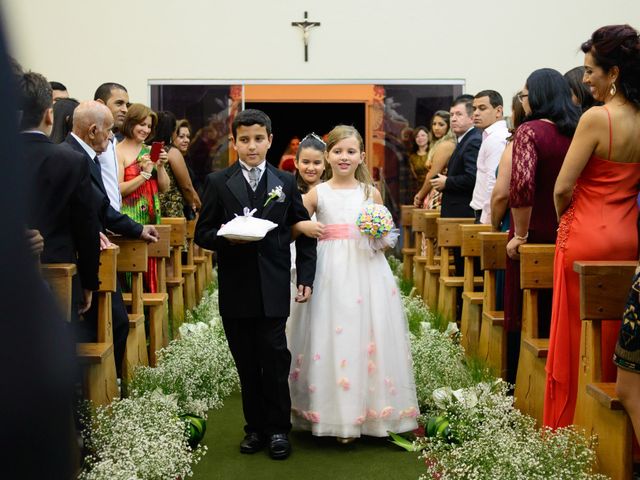 O casamento de Raphael e Alessandra em Brasília, Distrito Federal 19