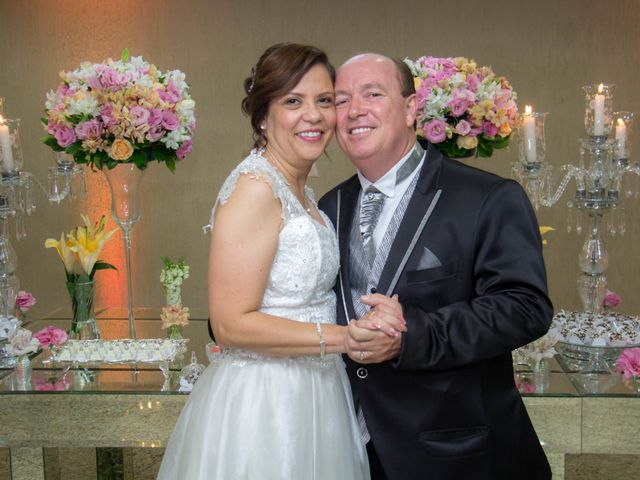 O casamento de Mauro e Silmara em Jandira, São Paulo Estado 18