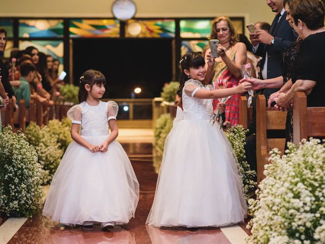 O casamento de Joao e Carmila em Taguatinga, Distrito Federal 36