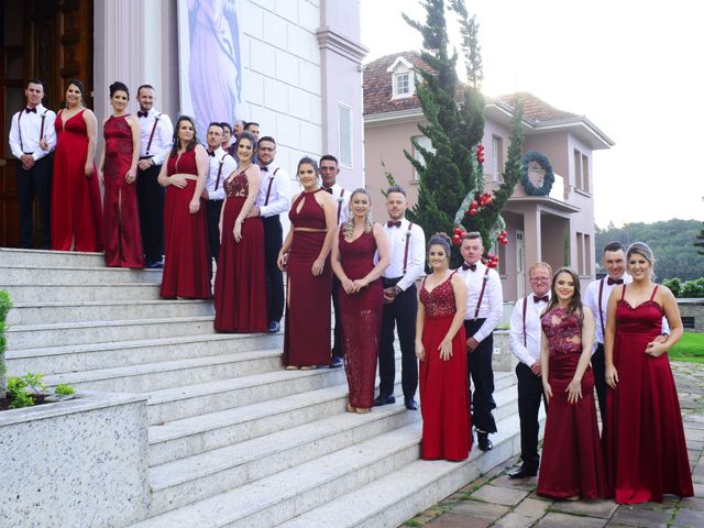 O casamento de Tiago e Joyce em Caxias do Sul, Rio Grande do Sul 26