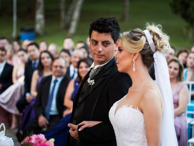 O casamento de Leonel e Suelen em Curitiba, Paraná 13