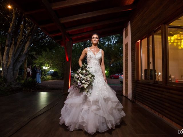 O casamento de Leonardo  e Fernanda  em Porto Alegre, Rio Grande do Sul 13