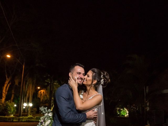 O casamento de Leonardo  e Fernanda  em Porto Alegre, Rio Grande do Sul 15