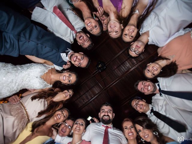 O casamento de Leonardo  e Fernanda  em Porto Alegre, Rio Grande do Sul 37