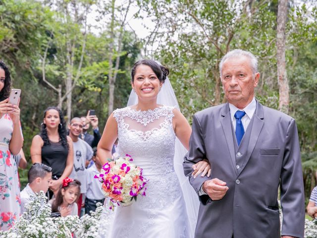 O casamento de Robson e Carol em Itapecerica da Serra, São Paulo 39