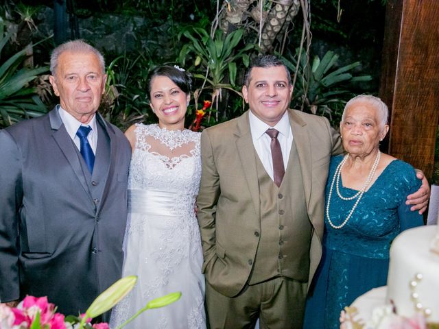O casamento de Robson e Carol em Itapecerica da Serra, São Paulo 69