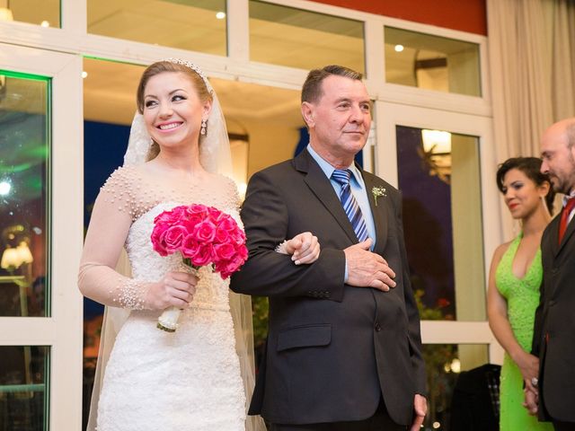 O casamento de Nelson e Kamila em Curitiba, Paraná 32