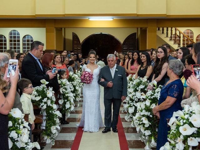 O casamento de Maurício e Brunelle em Conselheiro Lafaiete, Minas Gerais 47