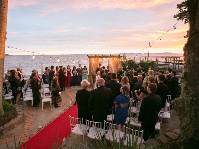 O casamento de Carlos e Vanessa em Porto Alegre, Rio Grande do Sul 6