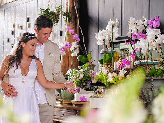 O casamento de Wellington e Polliana em Bombinhas, Santa Catarina 11
