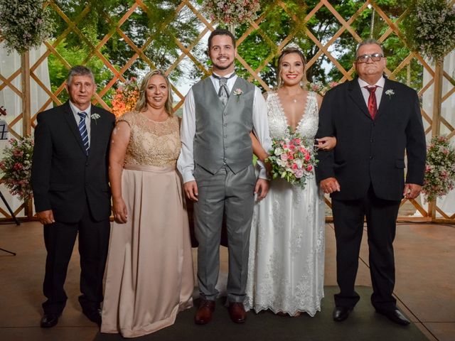 O casamento de Vicente e Denise em Rio Verde, Goiás 28