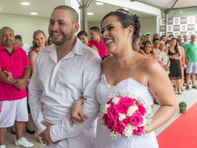 O casamento de Leonardo e Erika em São Vicente, São Paulo Estado 22