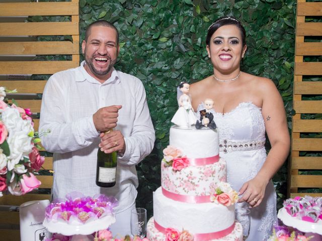 O casamento de Leonardo e Erika em São Vicente, São Paulo Estado 37