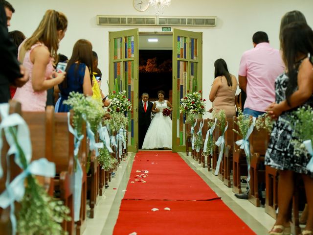 O casamento de Marcos  e Stela Cristina  em Cuiabá, Mato Grosso 15