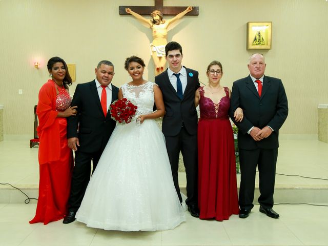 O casamento de Marcos  e Stela Cristina  em Cuiabá, Mato Grosso 28
