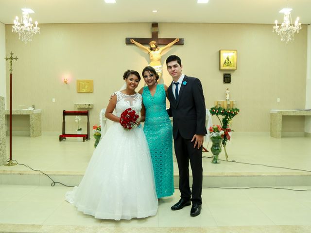 O casamento de Marcos  e Stela Cristina  em Cuiabá, Mato Grosso 30