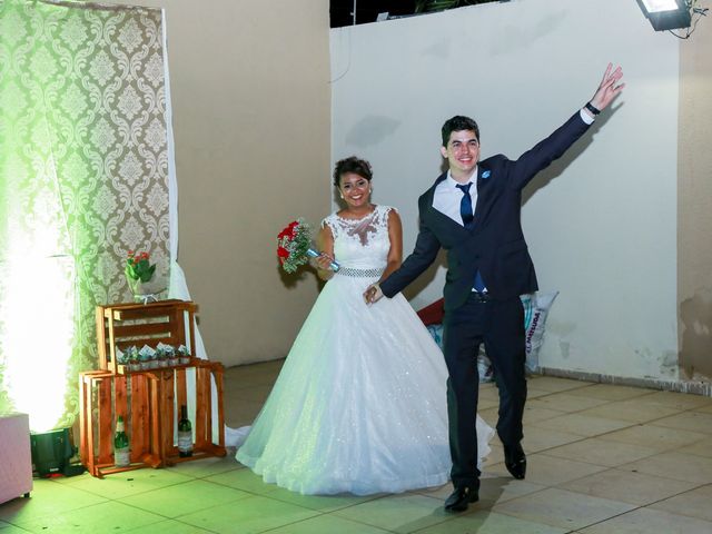 O casamento de Marcos  e Stela Cristina  em Cuiabá, Mato Grosso 36