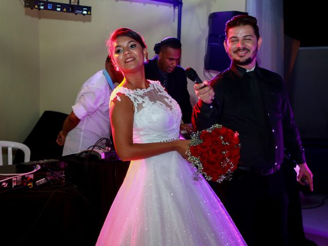 O casamento de Marcos  e Stela Cristina  em Cuiabá, Mato Grosso 43