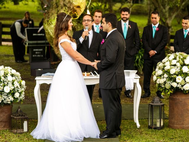 O casamento de Fernando Kalil e Fernanda  em Porto Alegre, Rio Grande do Sul 1
