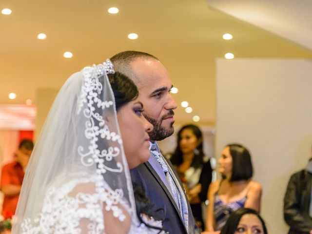O casamento de Renato e Izabel em São Gonçalo, Rio de Janeiro 17
