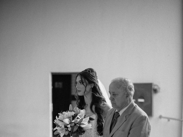 O casamento de Leonardo e Simone em Cascavel, Paraná 33